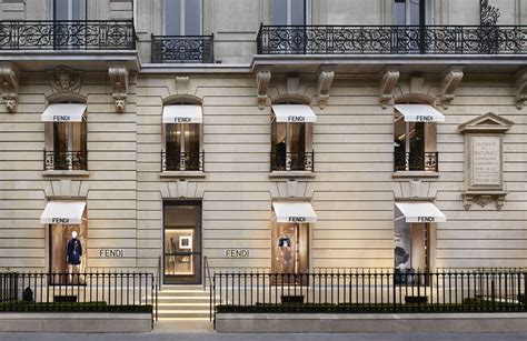 fendi avenue montaigne